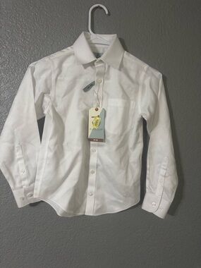 Class Club Boys White Button Down Shirt Modern Fit Size 8 NWT